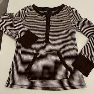 GapKids long sleeve shirt with front pocket and button up